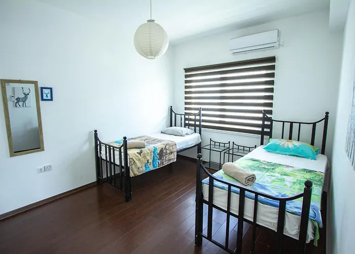 Rix Palm Apartments